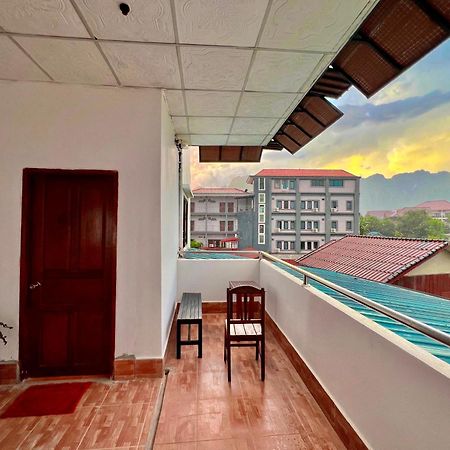Easy Go Backpacker Hostel Vang Vieng Esterno foto
