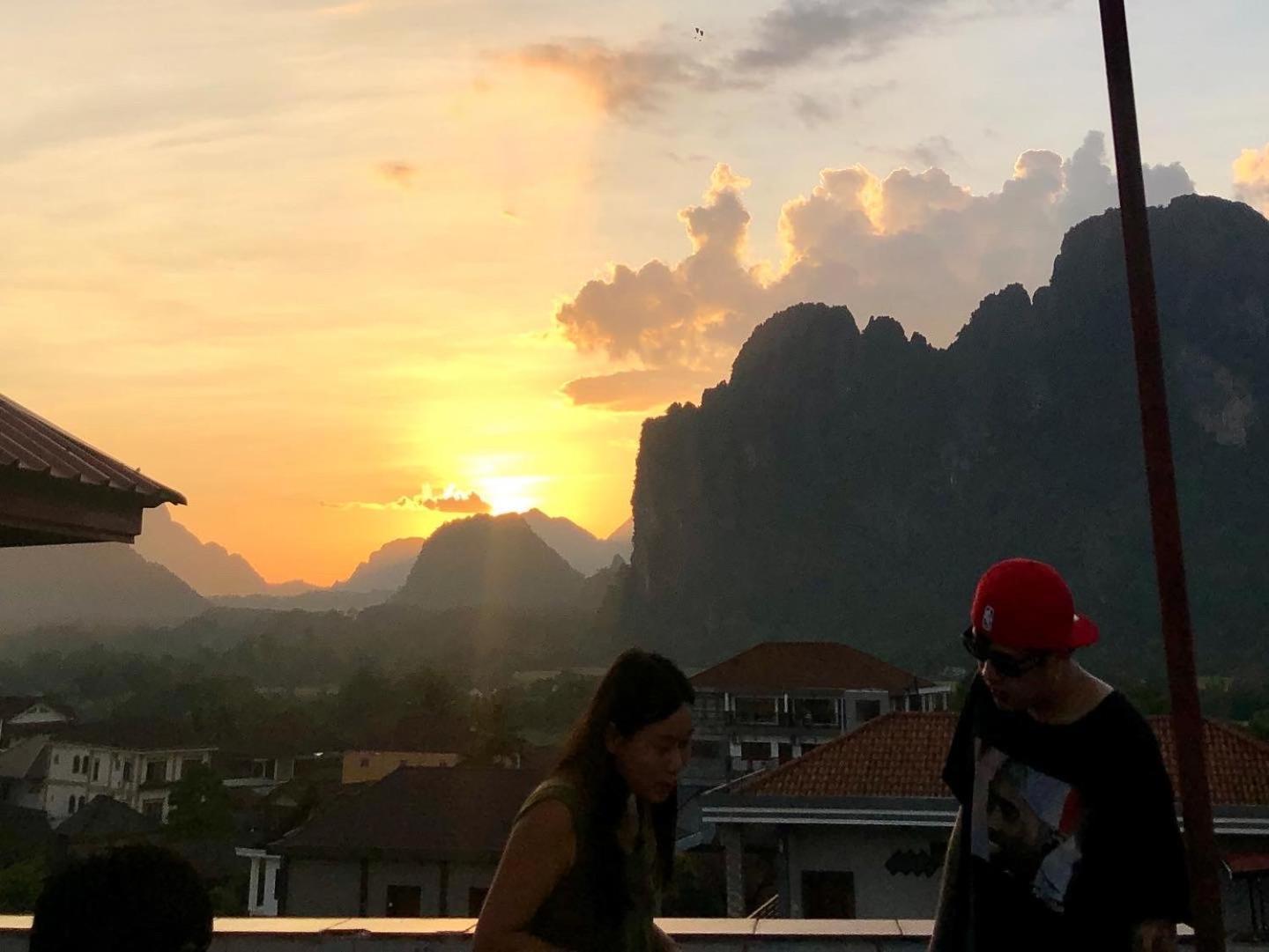 Easy Go Backpacker Hostel Vang Vieng Esterno foto
