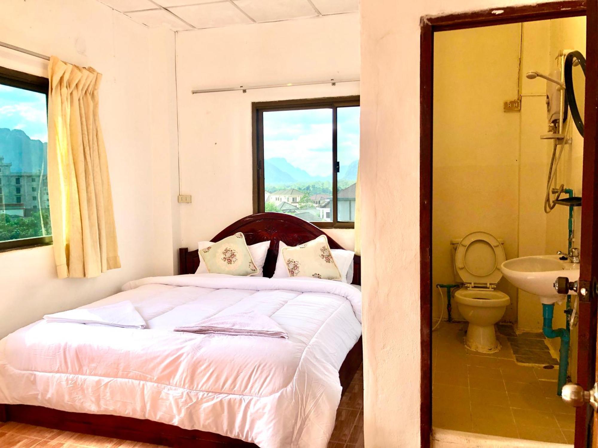 Easy Go Backpacker Hostel Vang Vieng Esterno foto