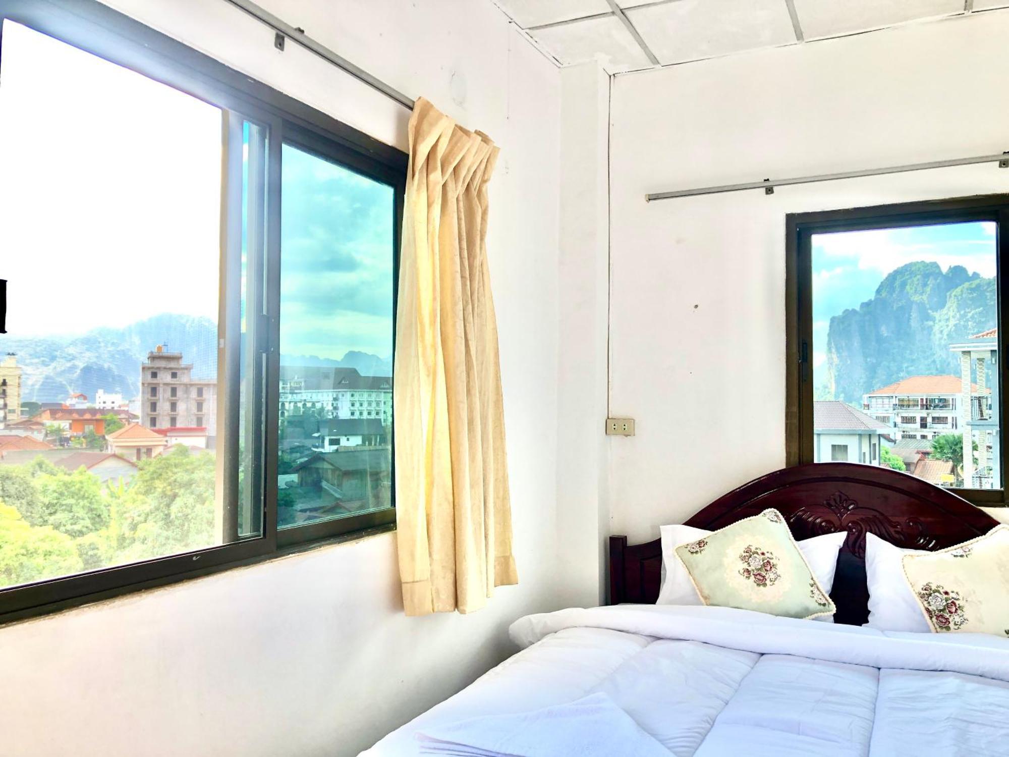 Easy Go Backpacker Hostel Vang Vieng Esterno foto